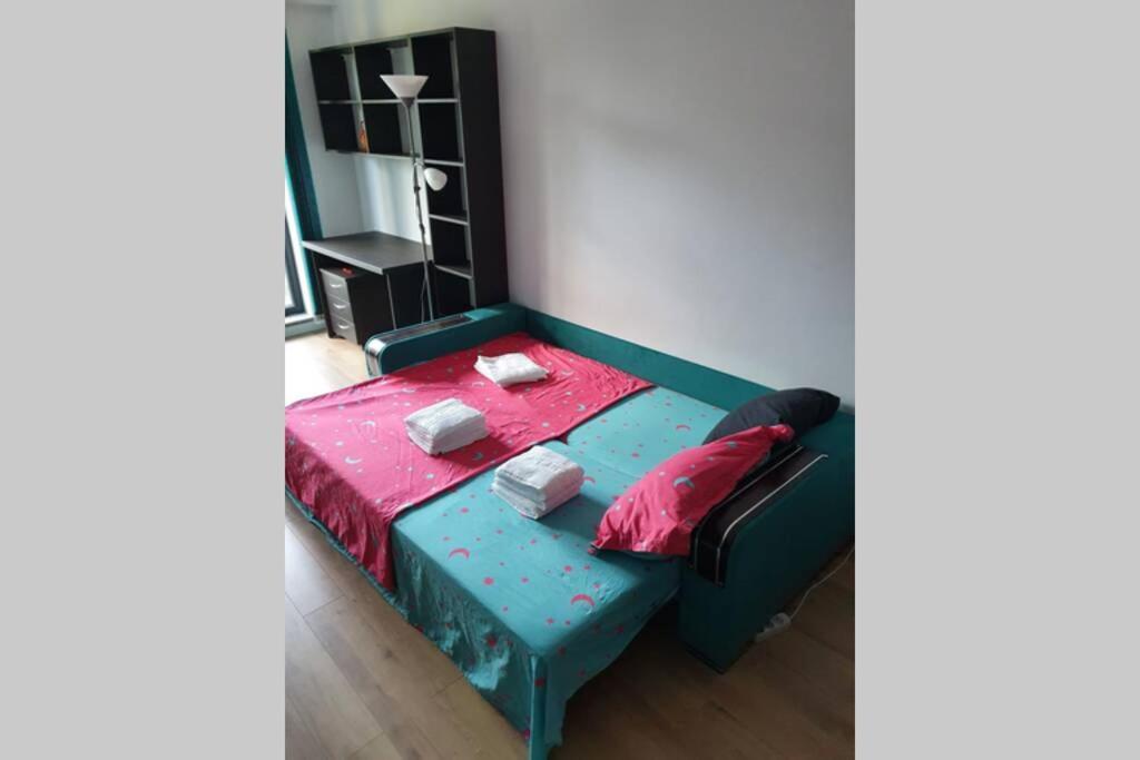 Apartamento Confort Studio With A Marvelous Kitchen Bucarest Exterior foto